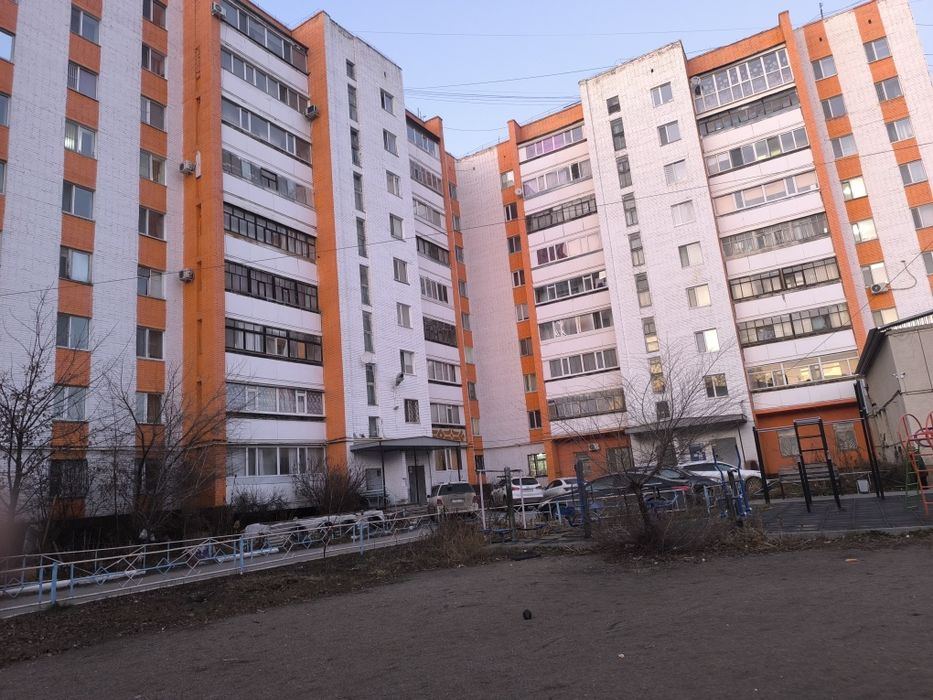 Срочно! Продадим 2х квартиру в хорошем районе ЖД Вокзала