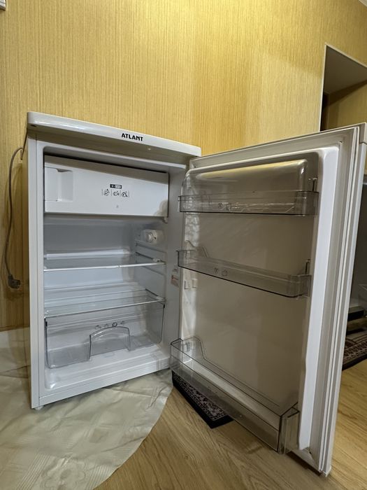 Продам мини холодильник Атлант