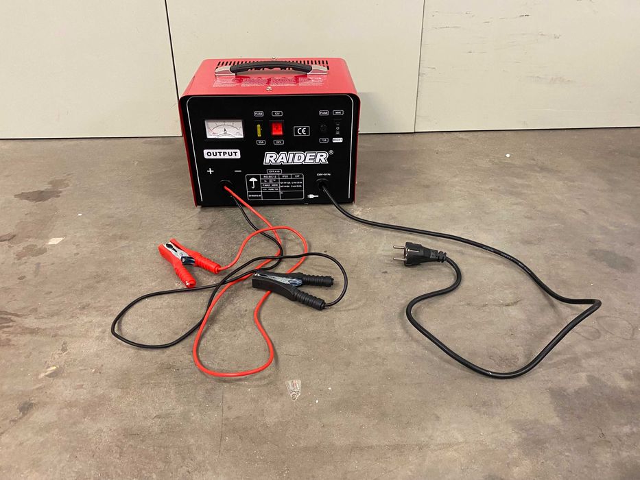 129964	Зарядно за акумулатор 12/24V 10A RD-BC12