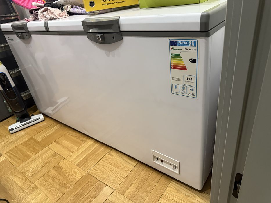 Продается Морозильник