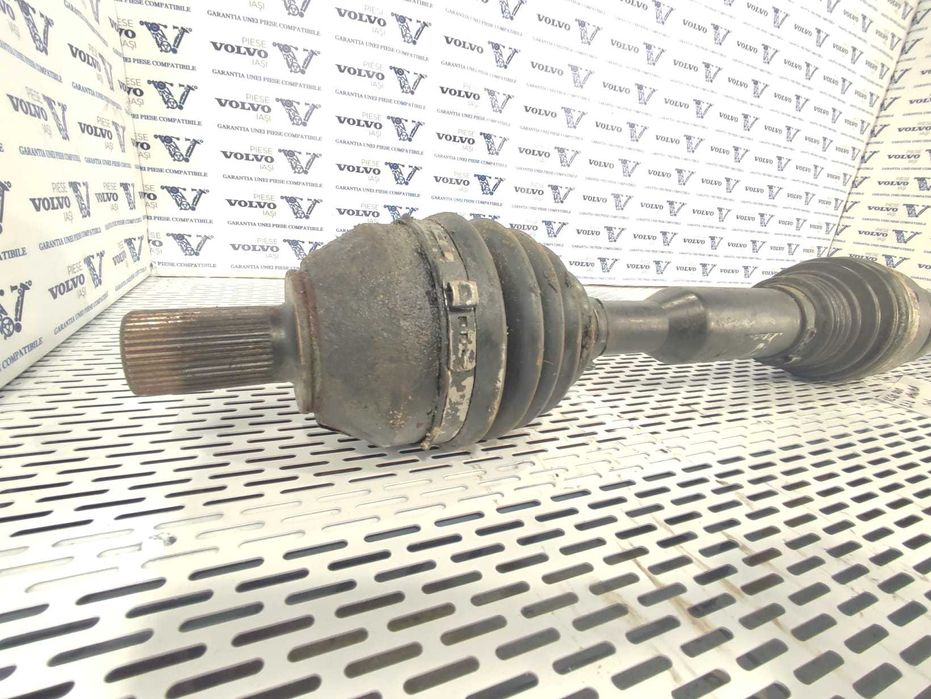 Planetara dreapta VOLVO XC60 2.4D5 E5 180CP manuala 2010