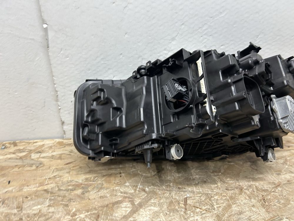 Far bmw G30 G31 Laser shadow lci 2020-2023 dreapta