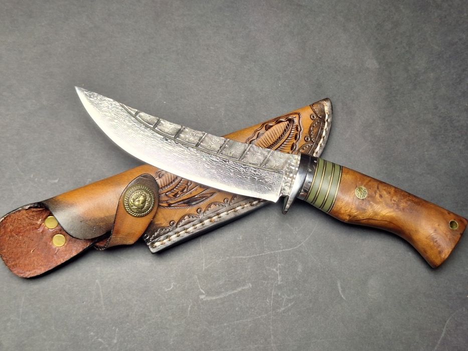 Японски нож Дамаска стомана VG10 с кожена кания