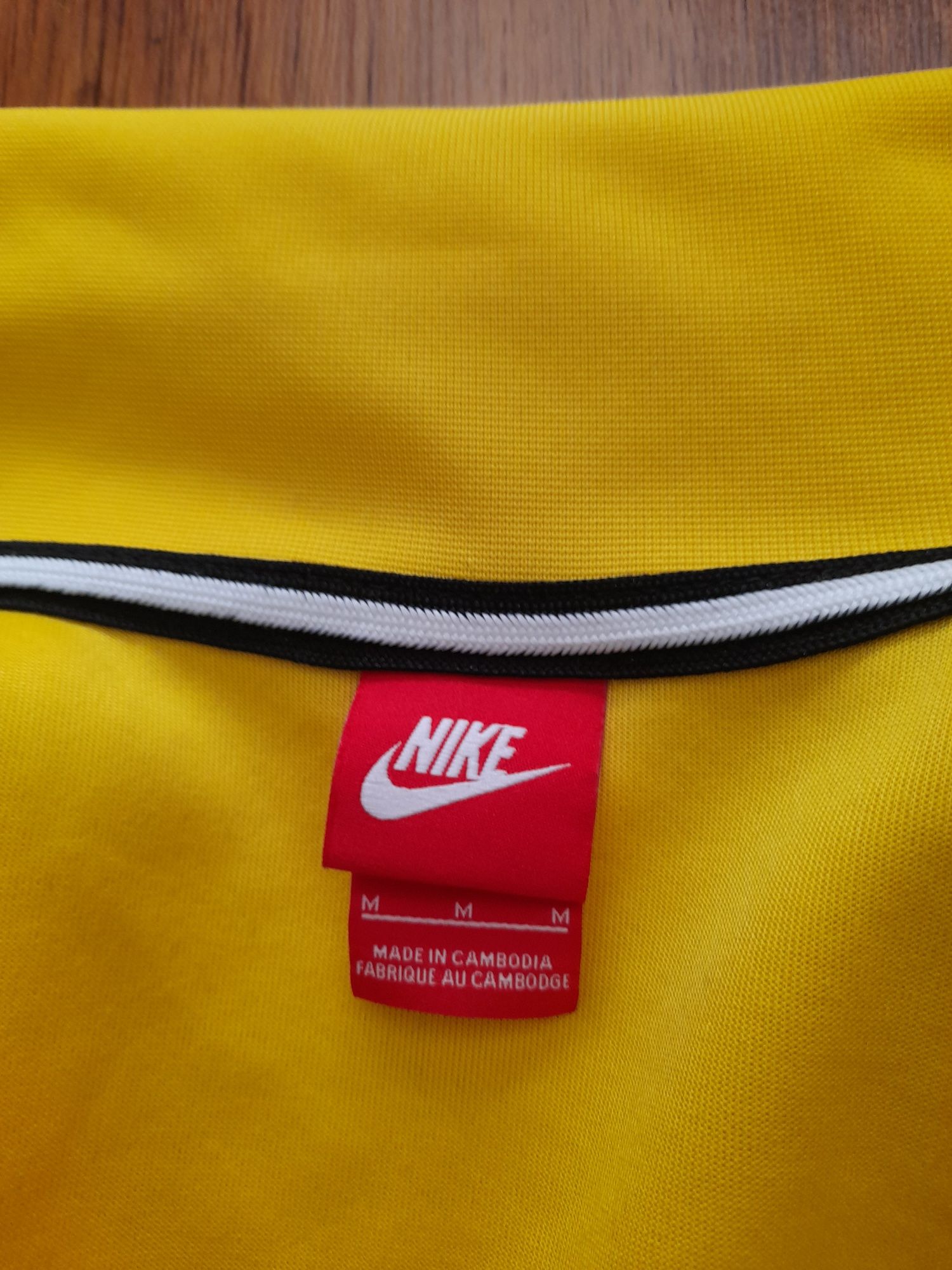 Nike мъжко горнище M размер.