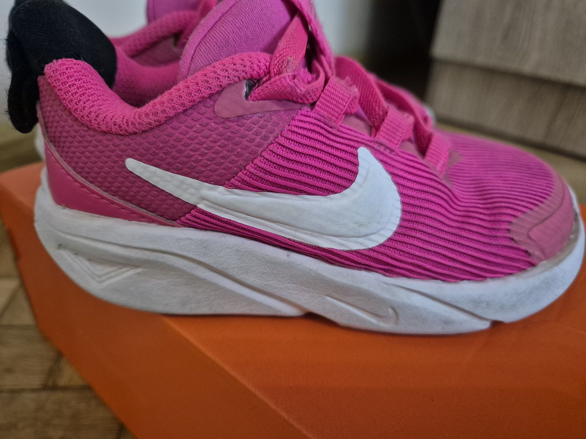 Маратонки NIKE номер 25 см 14 много запазени