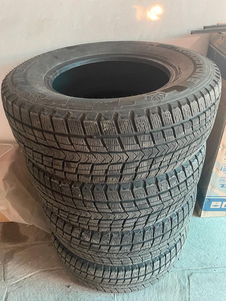 Зимние Шины RoadStone 265/65/17