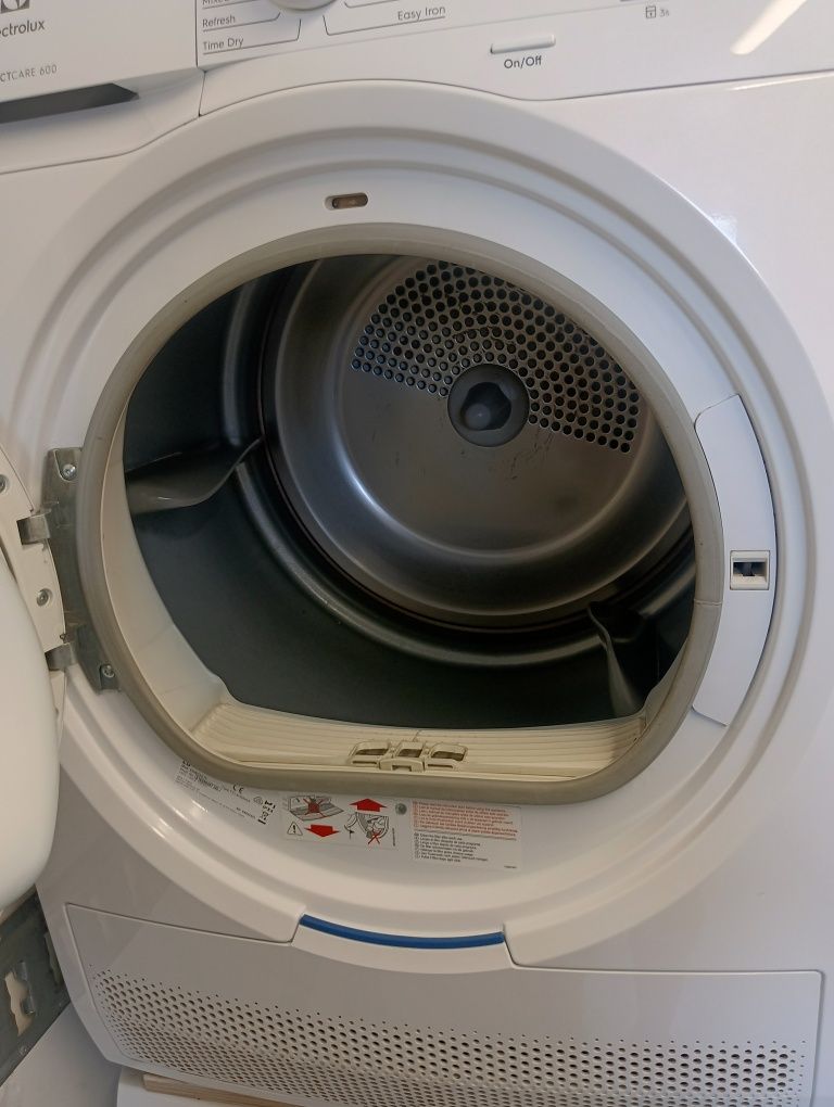 Masina de spalat și uscător ELECTROLUX 7 KG