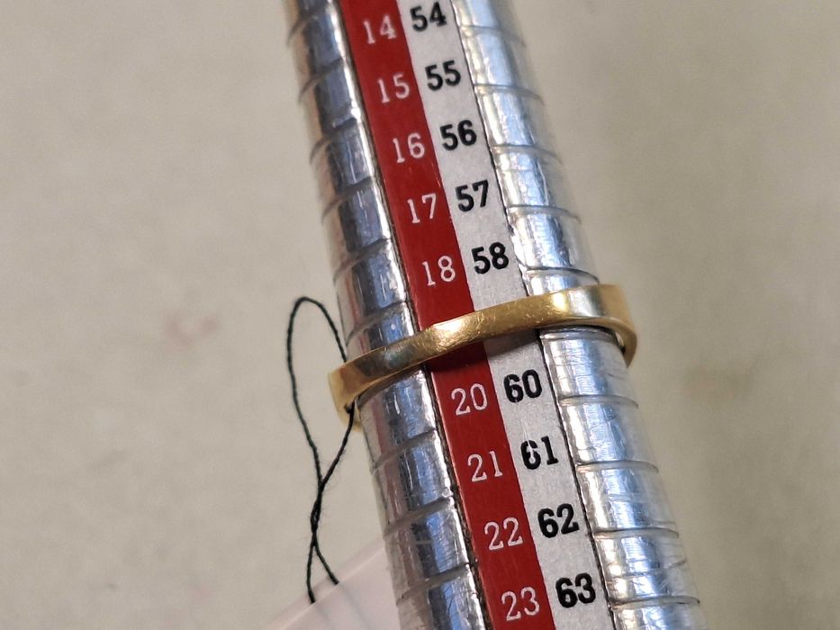 Дамски златен пръстен 5,92гр.