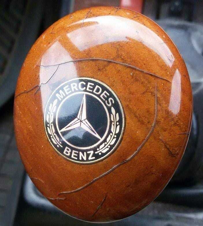 Mercedes - Benz 190D