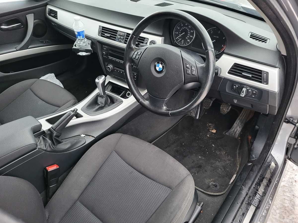 Dezmembrez bmw e91 320d SPACEGRAU MEATLLIC