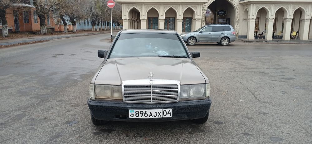 Мерседес 190Е 1988 жыл машина жагдайы жаксы май га шамалы расход бар