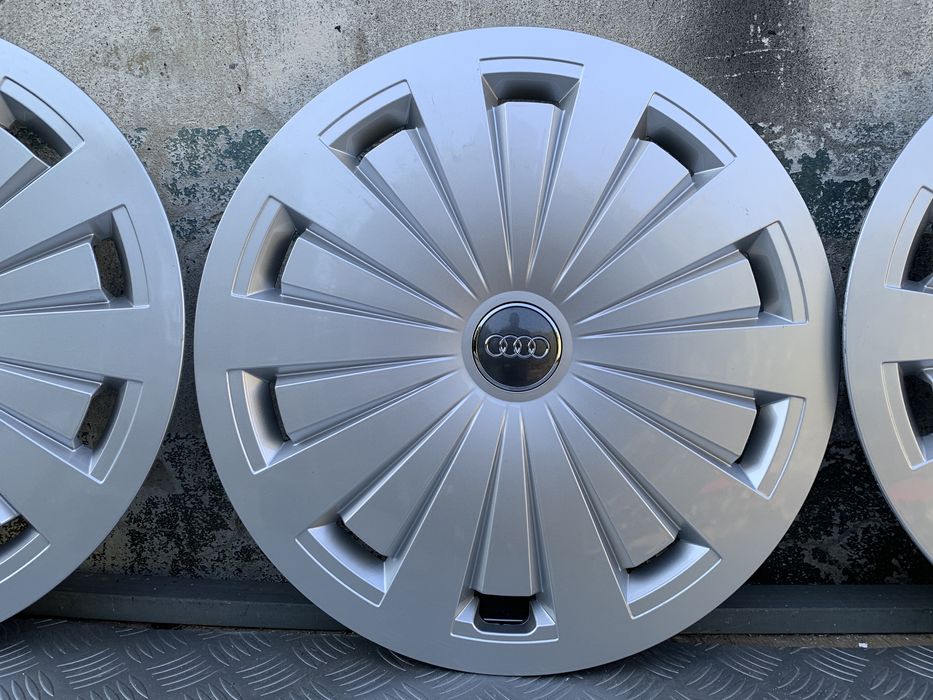 Оригинални тасове от Ауди Audi 2016г 16” цола в перфектно състояние