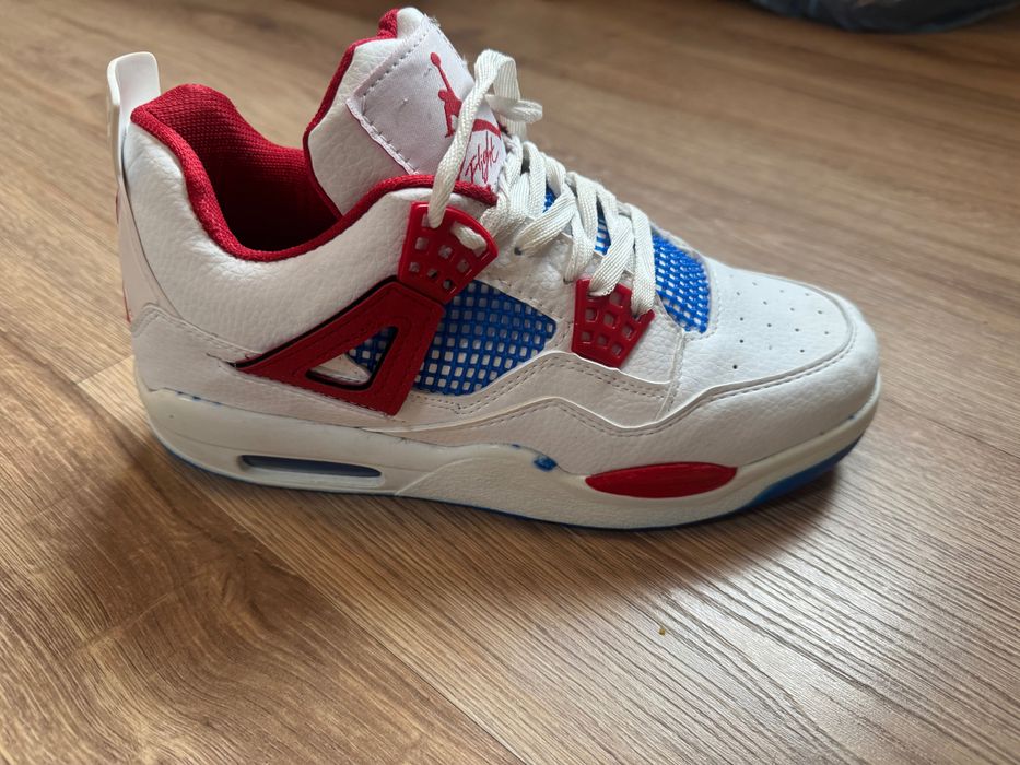 Adidasi Jordan 4 baieti marime 40