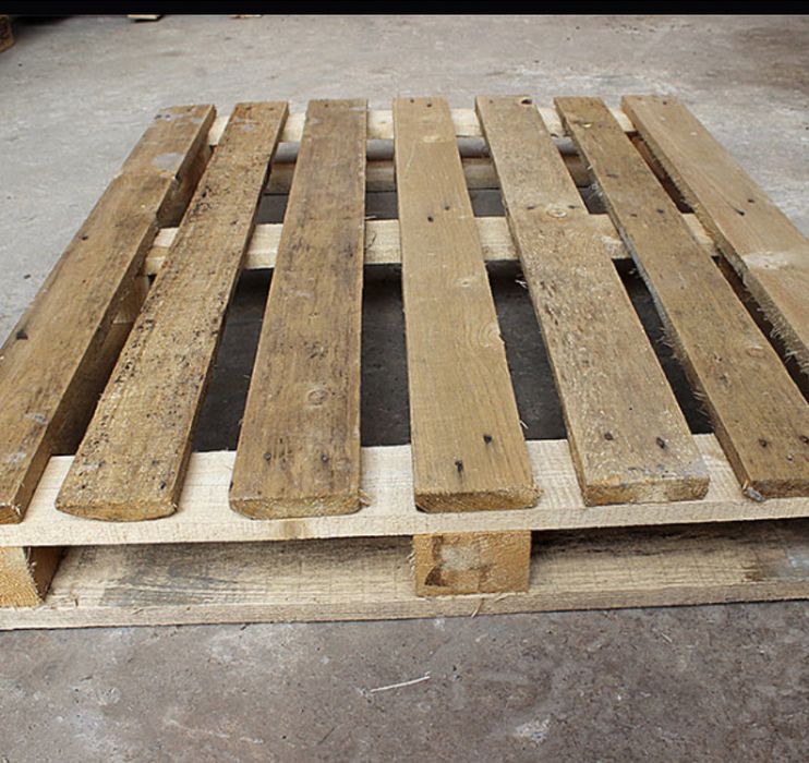 Поддон сатылады срочно 11 штук бар