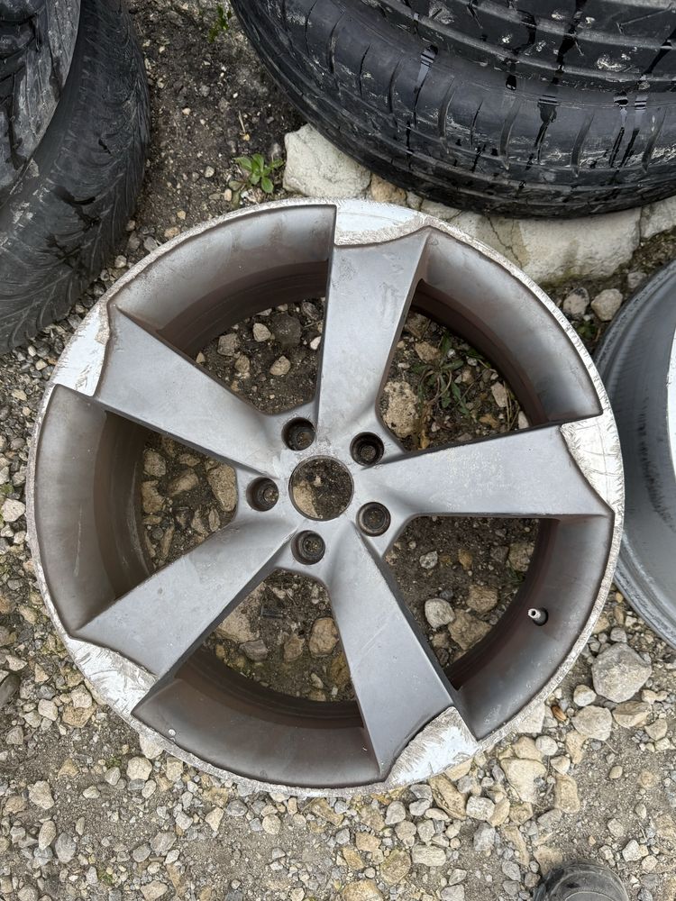 1бр Джанта 19'' с драскотини пукнато Rotor Audi 5х112 8,5j et35 брой