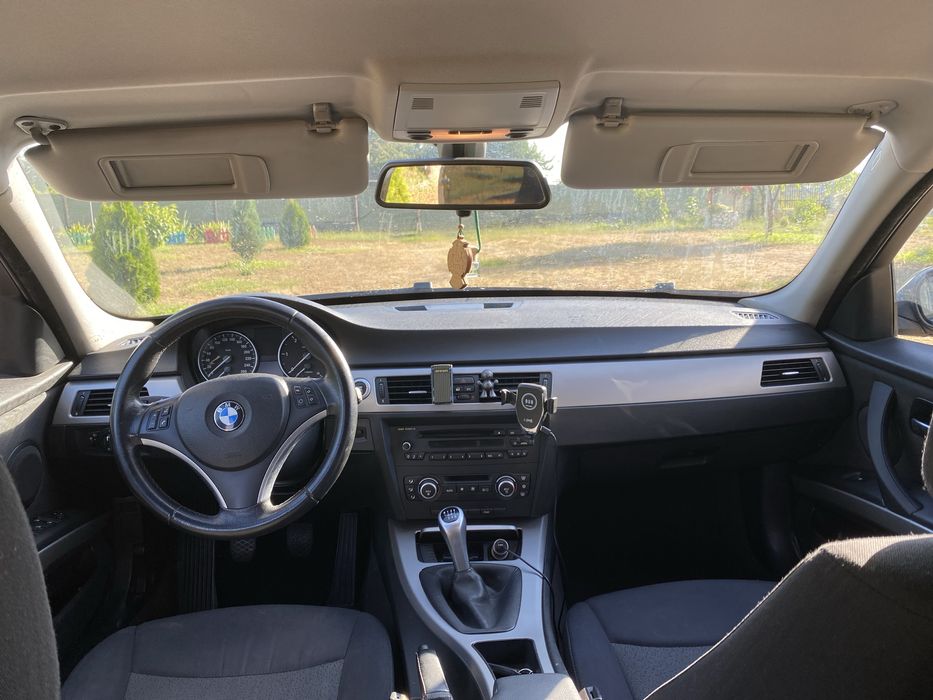 BMW 320d E90 2008 188000 km Jante 18 ITP si RCA noi
