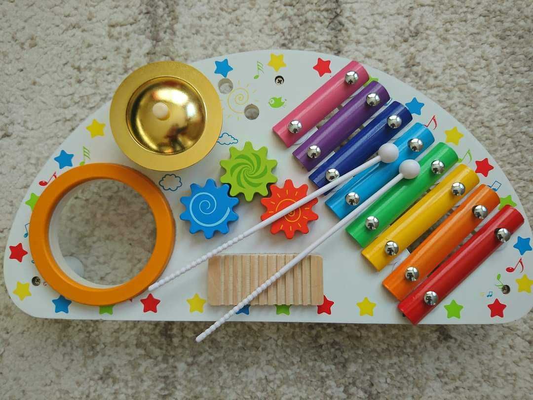 Играчки - куб, низанка, ксилофон