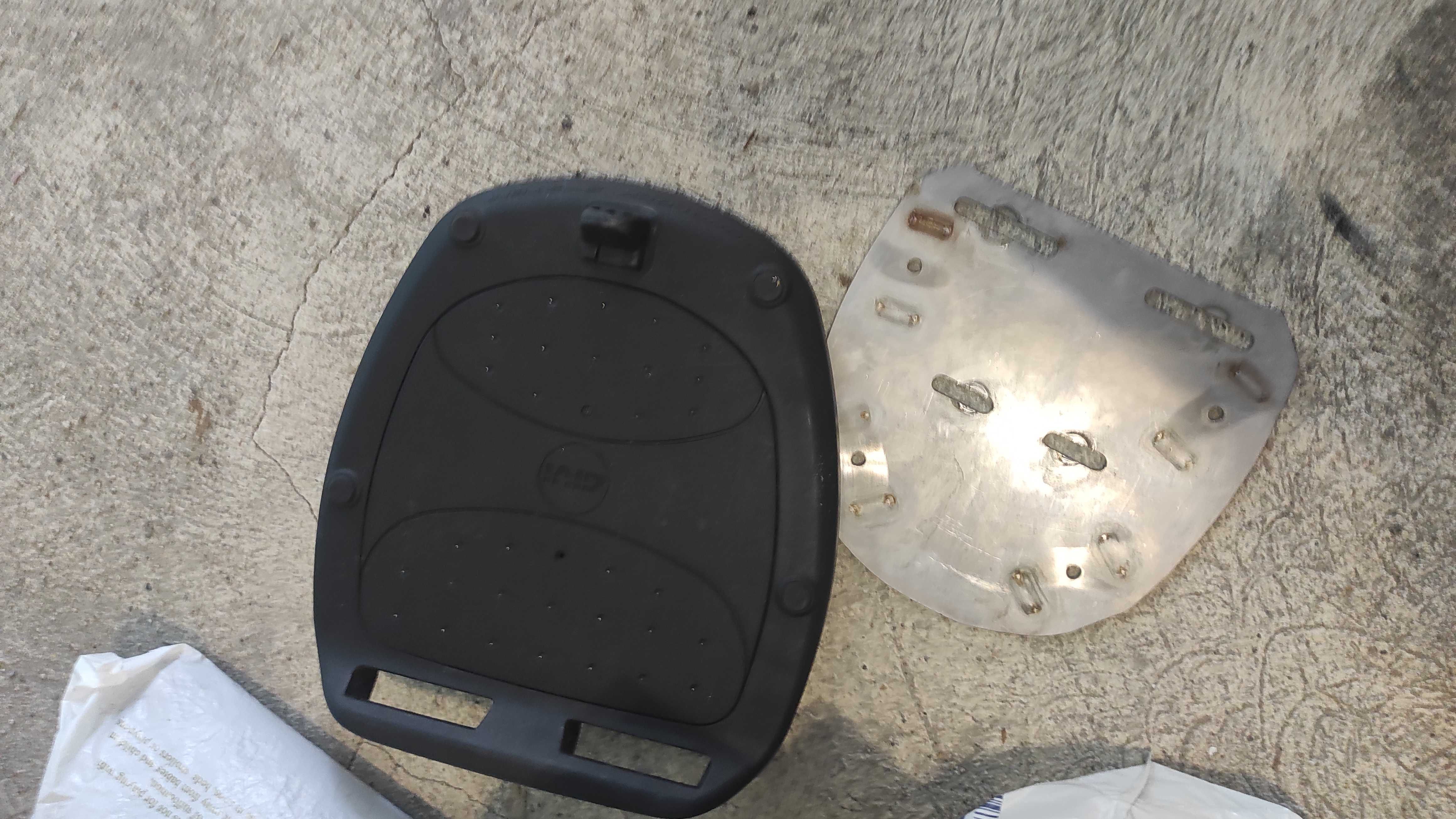Givi Monolock Top Case