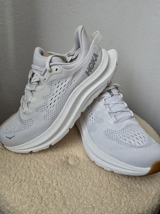 Adidasi hoka kawana 2