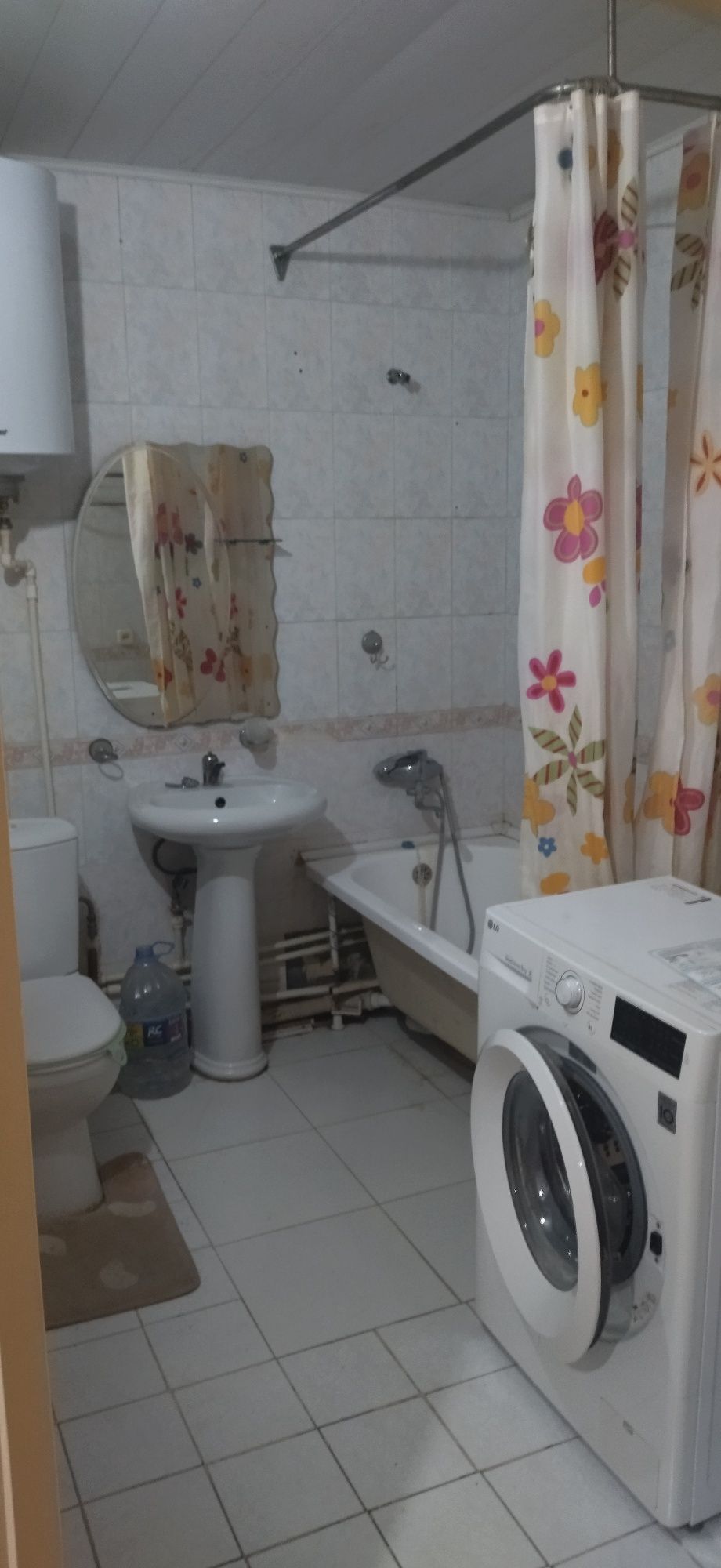 Согдиана 2х-комнатная квартира.Срочно продаётся.