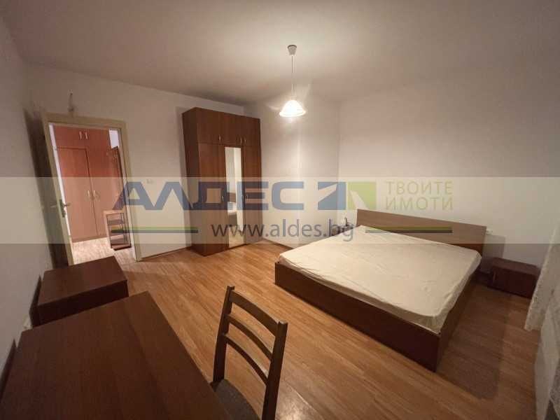 Дава се под наем Двустаен апартамент в София, Стрелбище - 74 кв.м за 598.23 € - Снимка #2