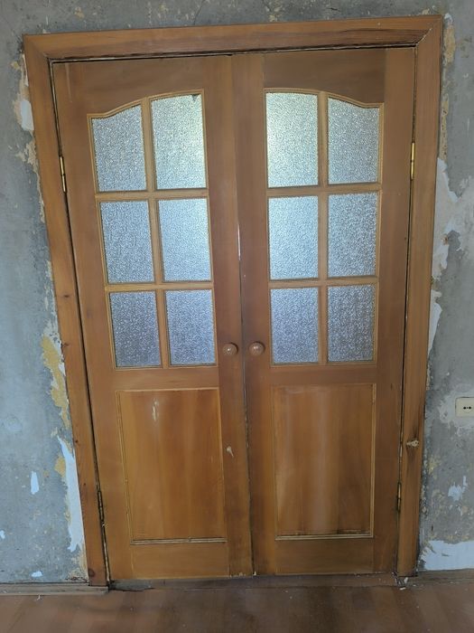 Двери деревянные межкомнатные