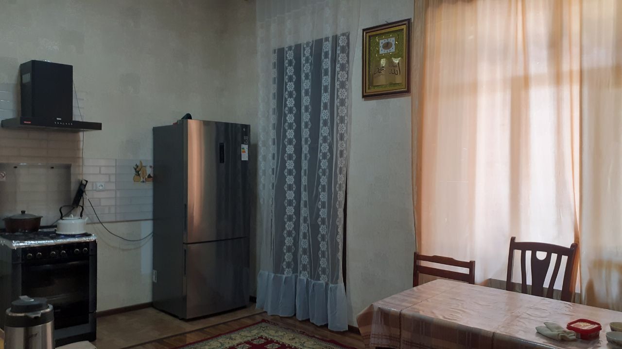 Xovli sotiladi srochna
