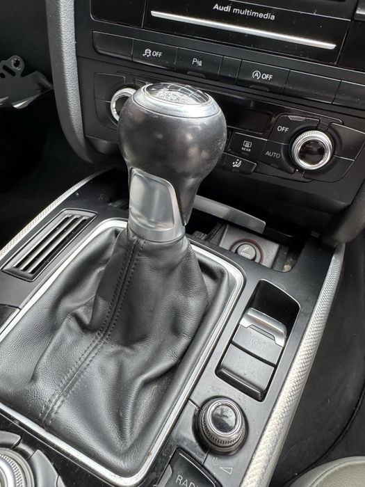 Оригинална топка за скоростен лост Audi A4 b8 b8.5