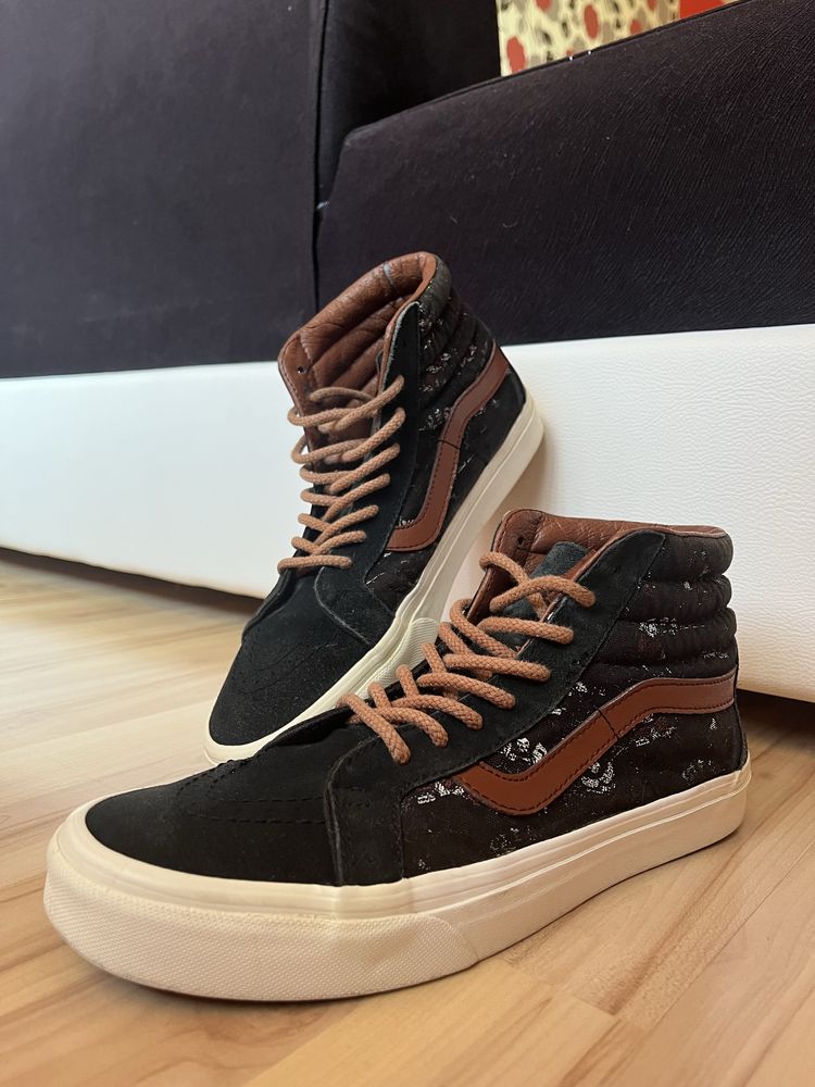 Дамски кецове Vans
