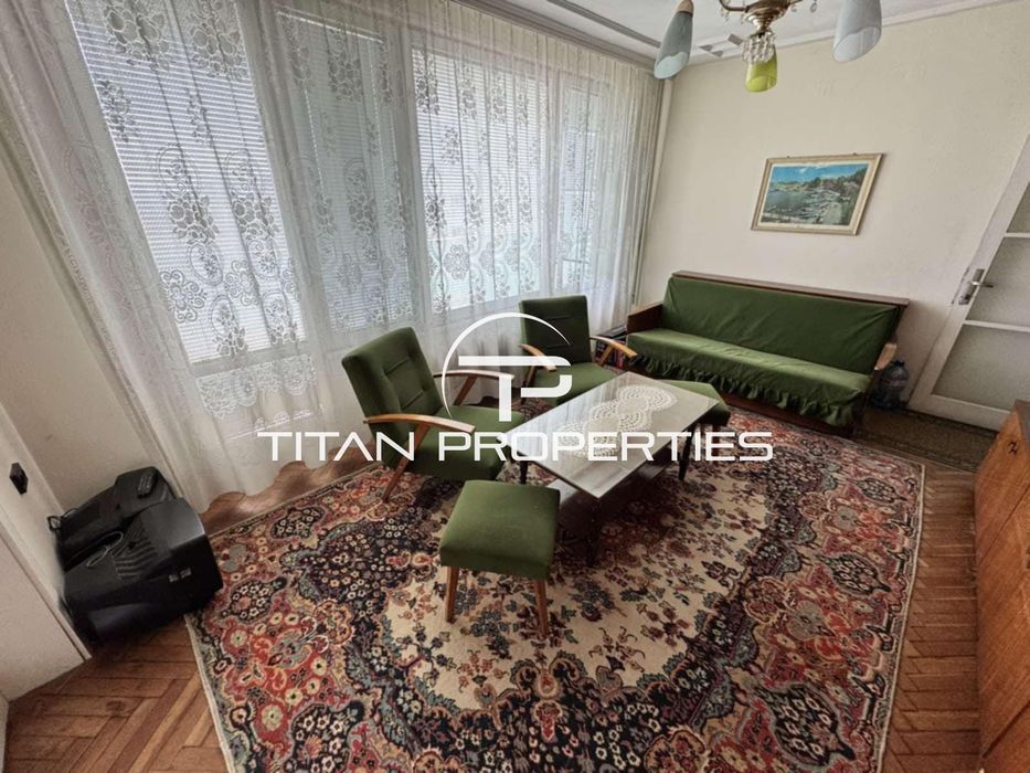 Продава се Тристаен апартамент в Бургас, Лазур - 95 кв.м за 1859 €/кв.м - Снимка #1