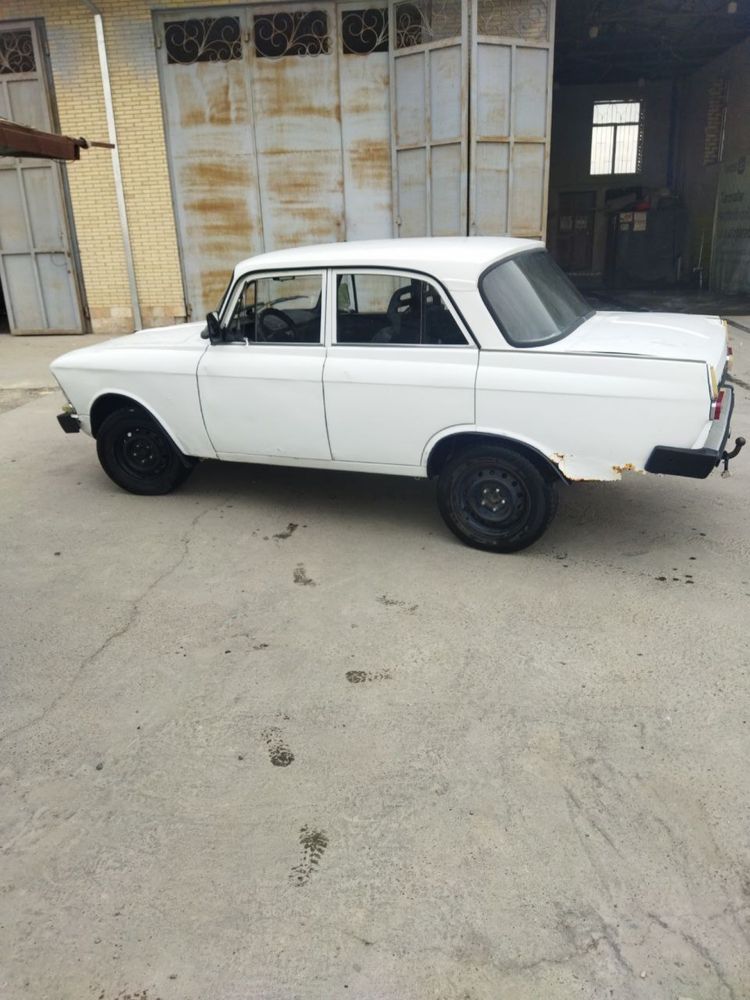 Moskvich sotiladi 1982 yil