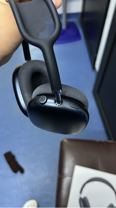 AirPods Max2 с ганатии новый