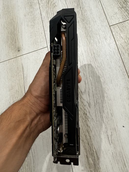 Placa video nvidia gtx 1060 3gb si placa video gigabyte 3gb