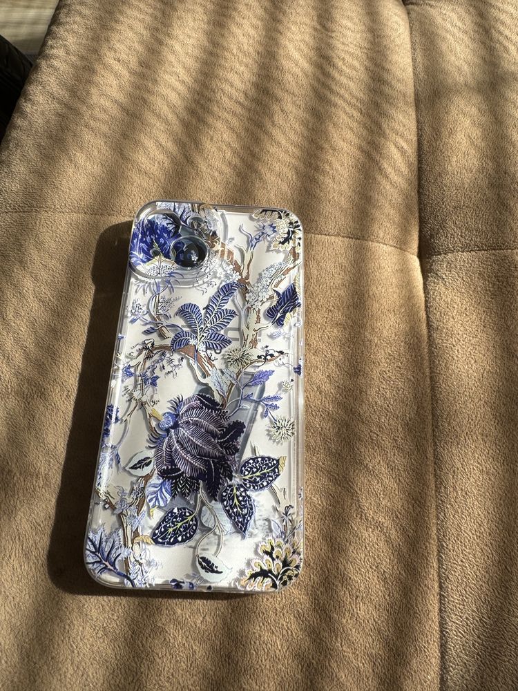 Кейсове за iphone 15 pro и iphone 13