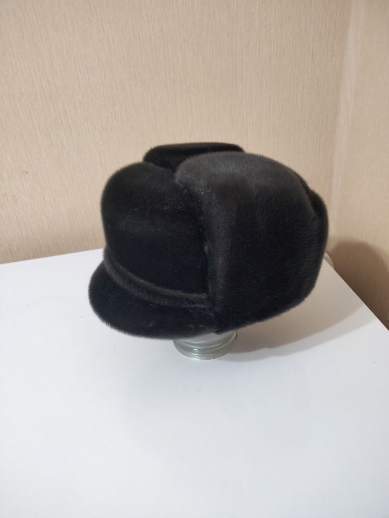 Новая шапка из нерпы.