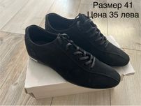 Мъжки нови обувки