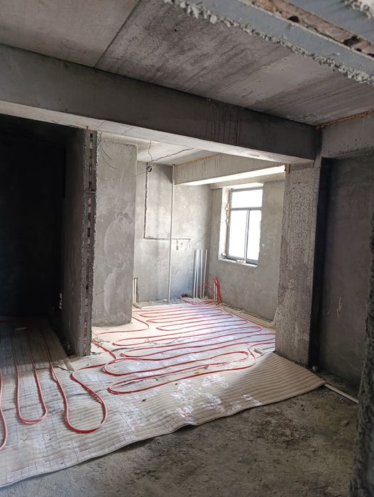 Продаю 2 ком-ю квартиру 47 КВ,  КАДАСТР ГОТОВ, готова к переоформлению