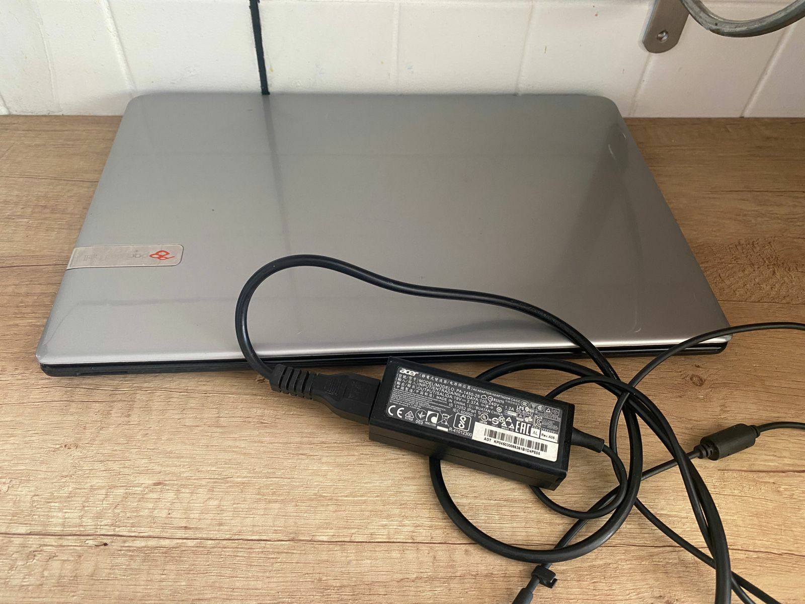 Шустрый Acer Packard Bell на intel 4 cores/OZU 8GB/диск SSD