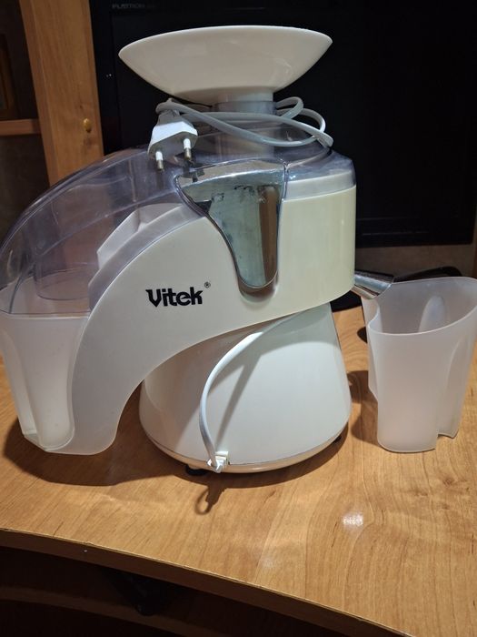 Соковыжималка Vitek