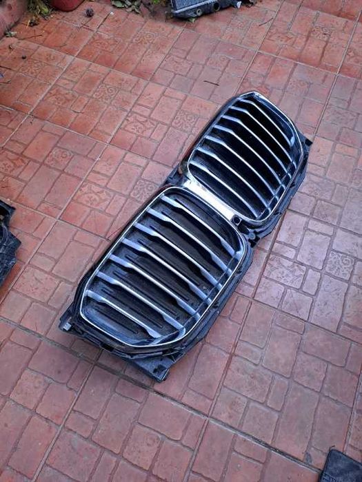 Grila radiator Bmw X5 G05 completa originala