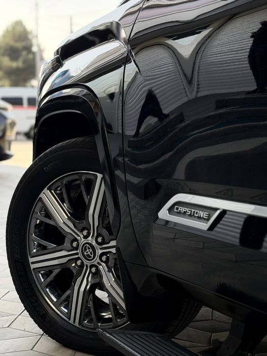 Toyota Sequoia iForce Max Capstone