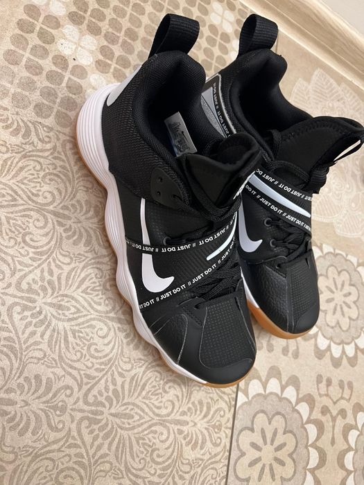 Кроссовки для волейбола Nike Hyperset