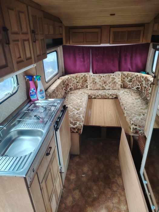 Vând rulotă impecabila