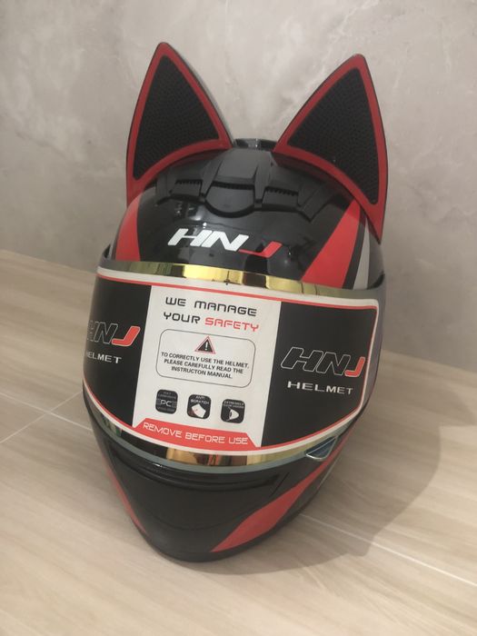Мотошлем HNJ с кошачьими ушками красный