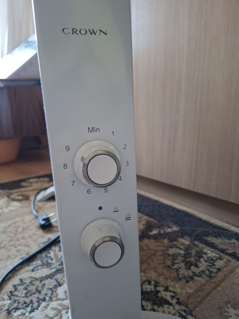Конвектор Crown CCH-2947
