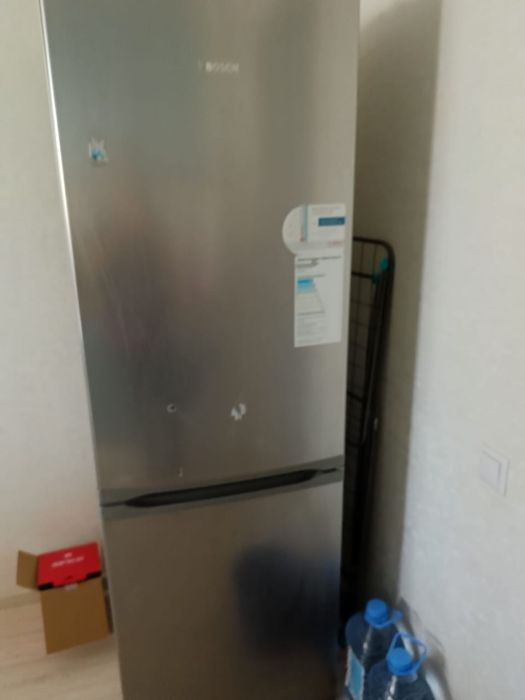 Холодильник б/у…………..