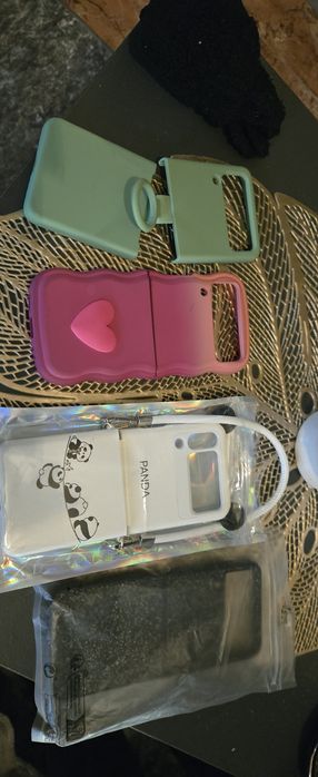 Galaxy Z Flip4 работи перфектно