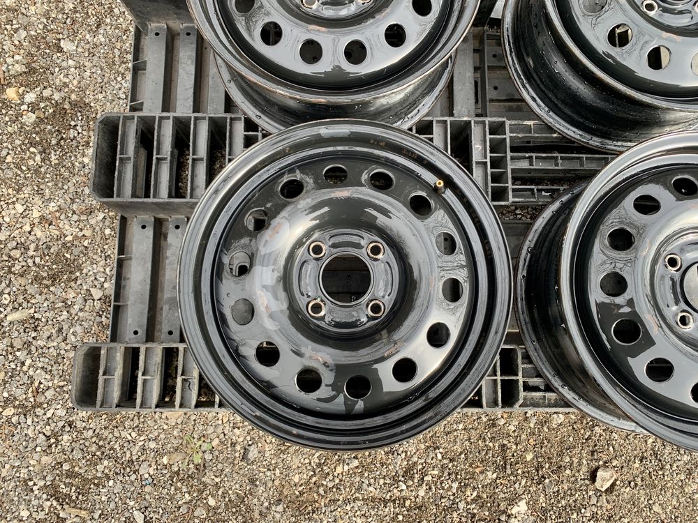 4бр.Оригинални джанти 15'' 4x108 ET52.5 за Ford Fiesta,Focus,Fusion,Ka