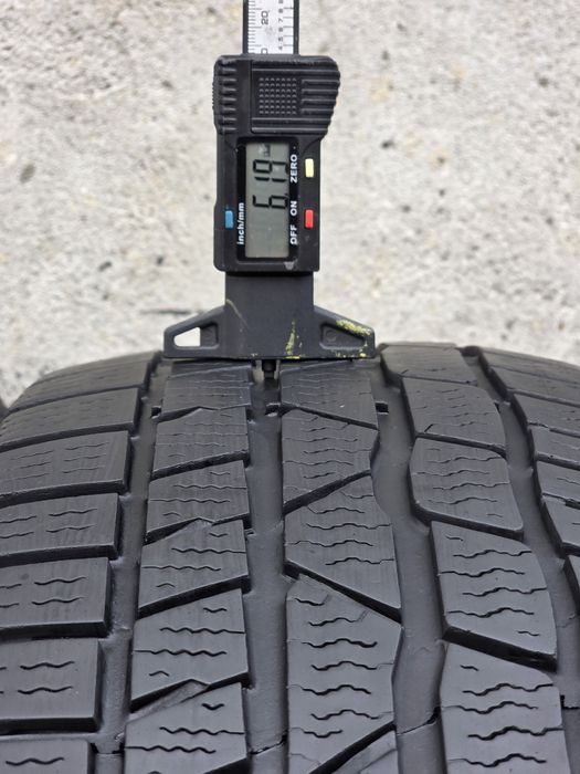 Vând patru anvelope de iarna continental 205 60 16 dot 3121