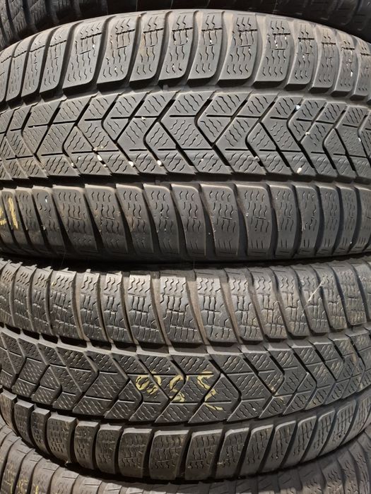 245 45 18 anvelope de iarna Pirelli